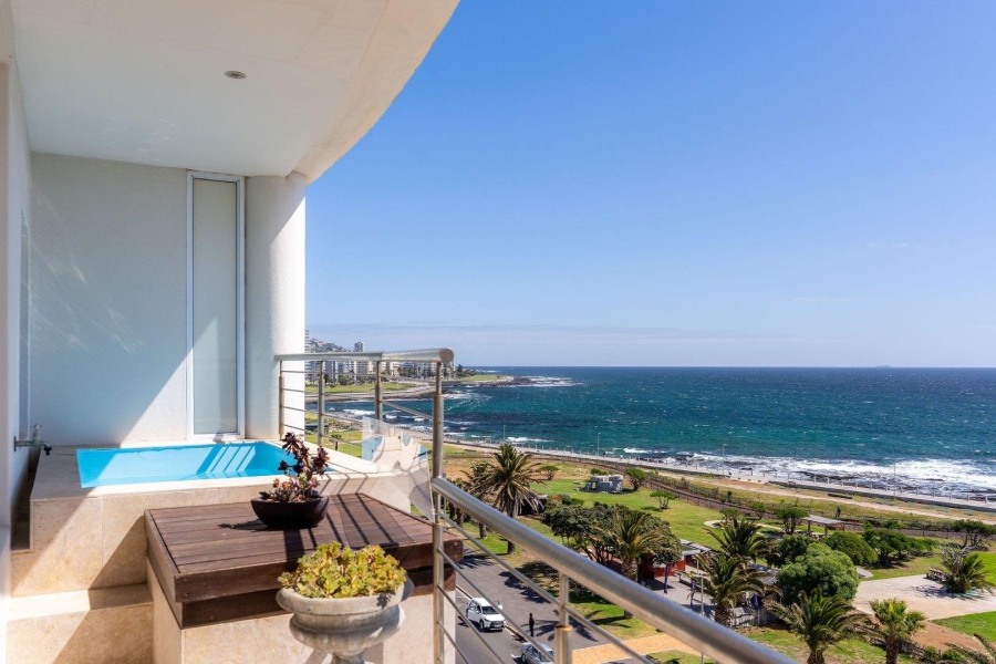 2 Bedroom Property for Sale in Mouille Point Western Cape